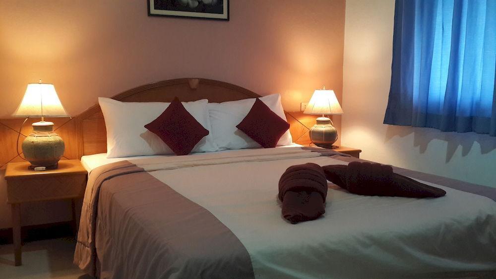 Silla Patong Hostel Ngoại thất bức ảnh